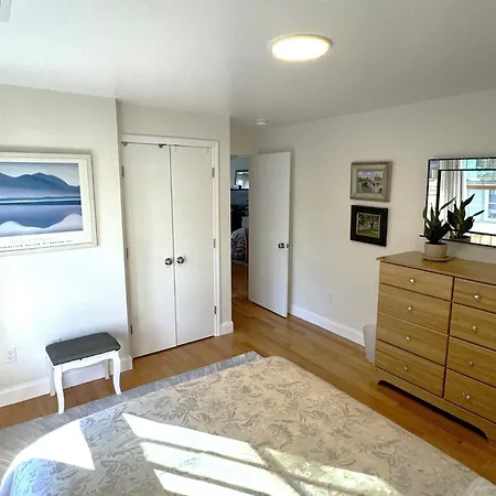 Luxurious Cambridge Room Steps From Harvard U Exterior photo