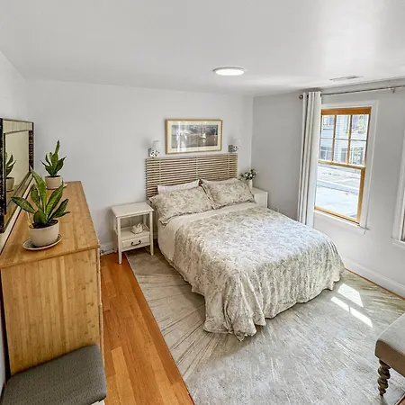Luxurious Cambridge Room Steps From Harvard U Exterior photo