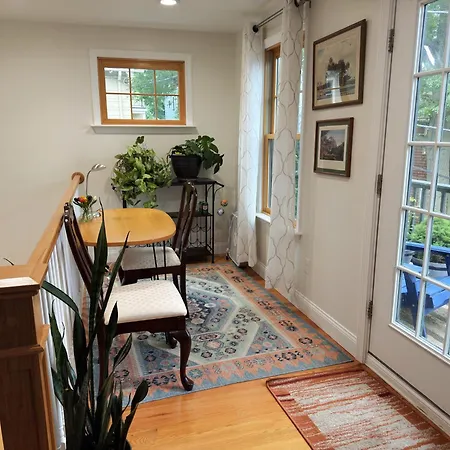 Luxurious Cambridge Room Steps From Harvard U Exterior photo